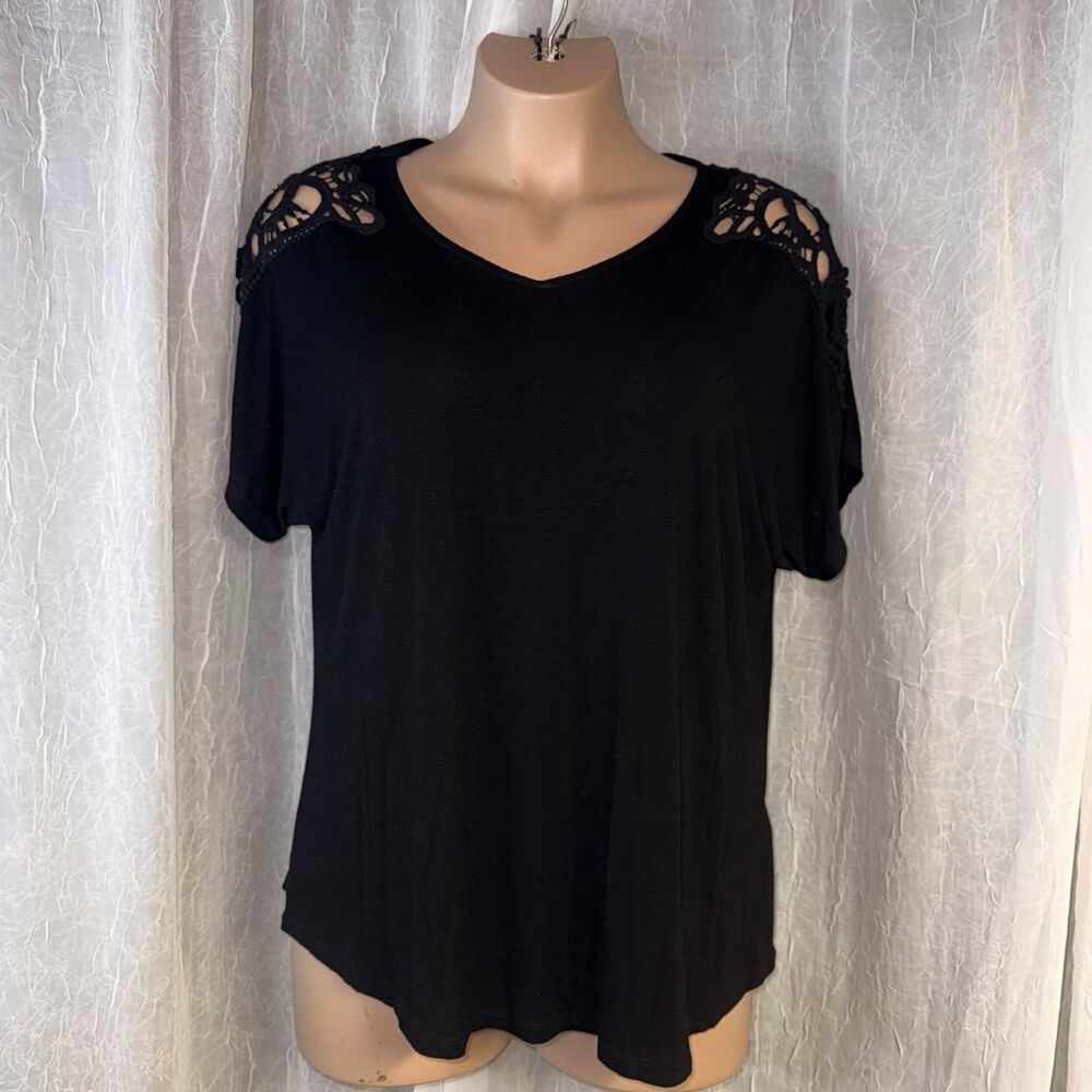 Avenue Women's Shirt